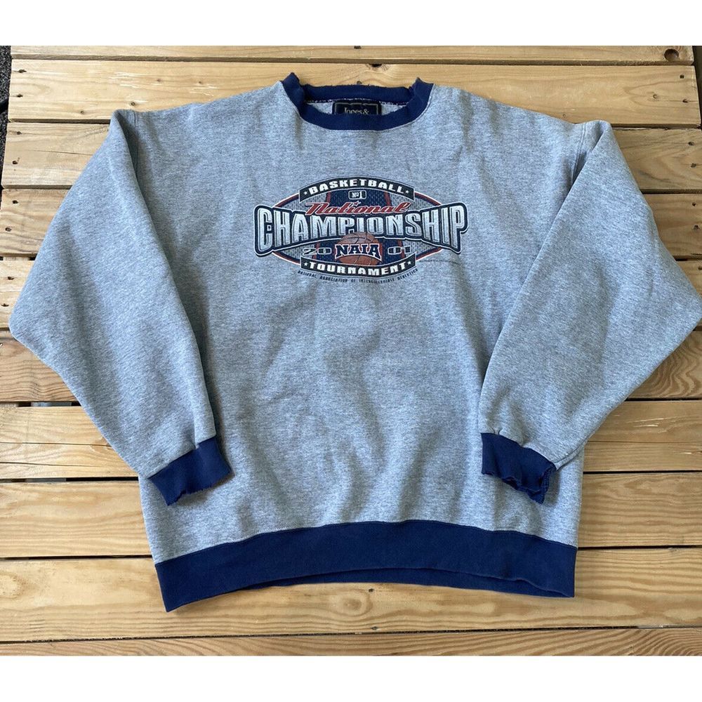 Vintage JONES & MITCHELL NAIA 2002 Sweatshirt M